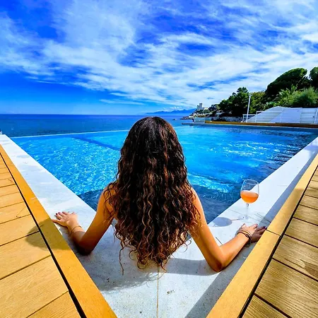 Apartamento White Coral With Sea Access & Shared Pool *