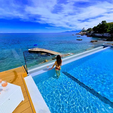 White Coral With Sea Access & Shared Pool Apartamento *