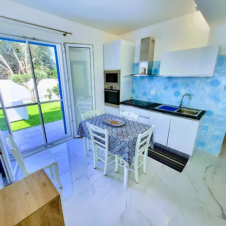 Apartamento White Coral With Sea Access & Shared Pool *
