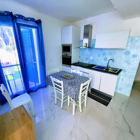 White Coral With Sea Access & Shared Pool Santa Flavia