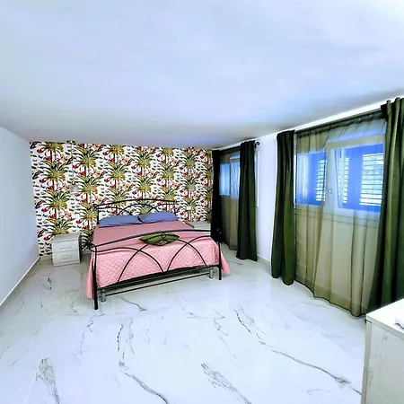 White Coral With Sea Access & Shared Pool Apartamento Santa Flavia