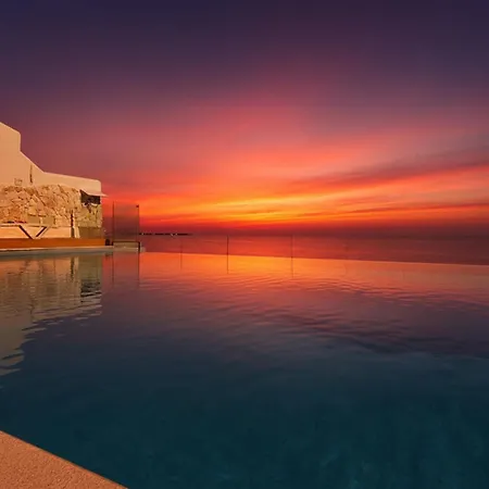 White Coral With Sea Access & Shared Pool *