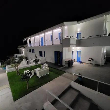White Coral With Sea Access & Shared Pool Apartamento